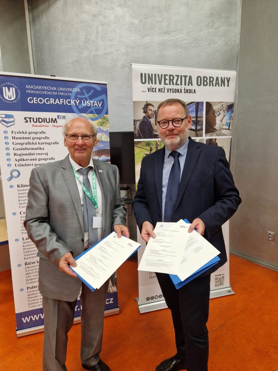 Memorandum o spolupráci České geografické společnosti a České kartografické společnosti