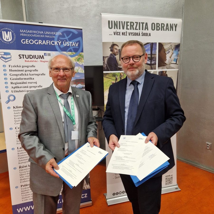 Memorandum o spolupráci České geografické společnosti a České kartografické společnosti